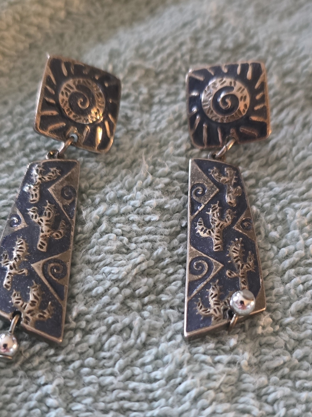 Vintage Edgar Berebi Silver-Tone Textured Drop Earrings